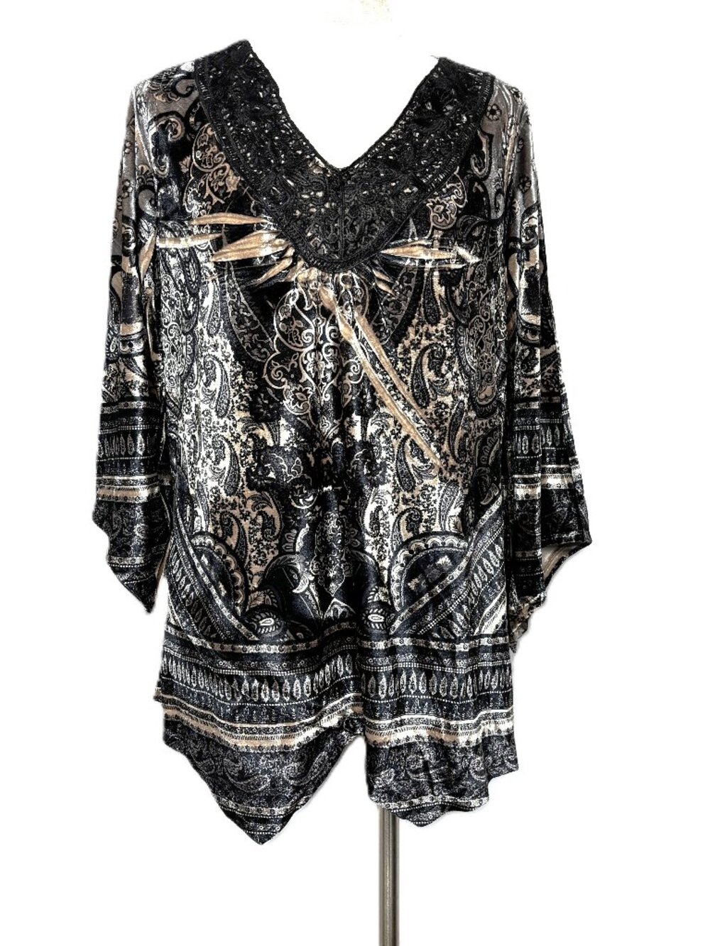 Unity World Wear blk white  Paisley Velvet Boho Top Sz 1X -NWT